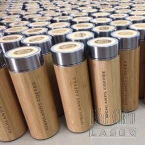 Khắc logo Bình Giữ Nhiệt Tre theo yêu cầu giá rẻ lấy ngay