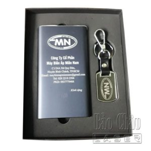 Khắc logo lên Pin Sạc đẹp ở Gò Vấp