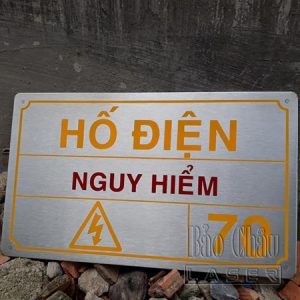 Khắc Ăn Mòn Kim Loại Bằng Axit Giá Rẻ