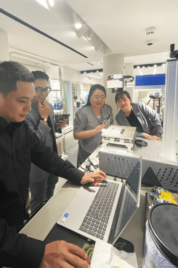 Cho thuê máy laser sự kiện TUMI